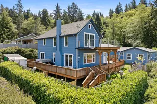 622 46th St, Astoria, OR 97103 - Photo 1