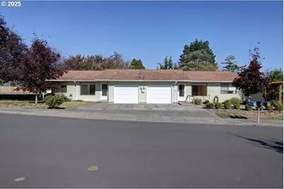 105 SE 15th St, Warrenton, OR 97146 - Photo 1