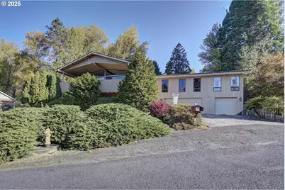 3136 Wildwood Dr, Longview, WA 98632 - Photo 1