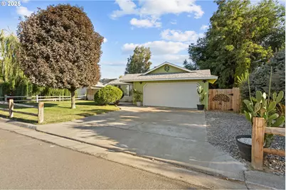 17 Westview Dr, Hermiston, OR 97838 - Photo 1