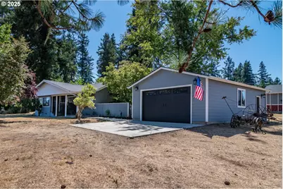 4341 Nonpareil Rd, Sutherlin, OR 97479 - Photo 1