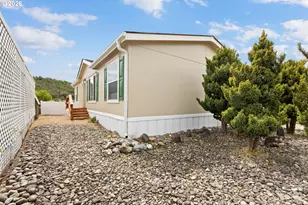 1003 Shadow Ranch Ln, Roseburg, OR 97470 - Photo 32