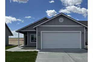 250 Michelle Ave, Umatilla, OR 97882 - Photo 1