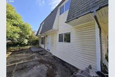 126 N 20th St, Philomath, OR 97370 - Photo 1