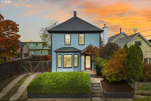 7217 N Catlin Ave, Portland, OR 97203 - Photo 1