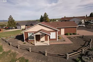 306 Wagner St, Enterprise, OR 97828 - Photo 1