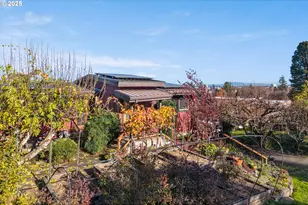 2705 NW Pettygrove St, Portland, OR 97210 - Photo 1