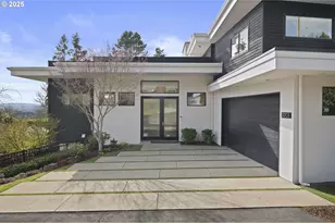 3701 SW 38th Ave, Portland, OR 97221 - Photo 1