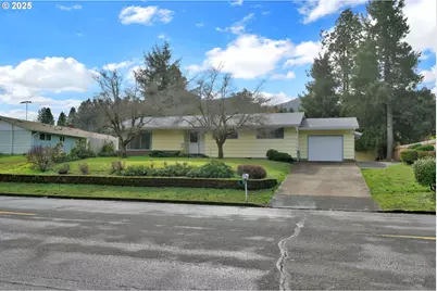 47960 W 1st St, Oakridge, OR 97463 - Photo 1