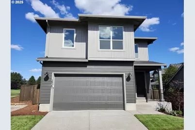 2920 Olympic St #23, Woodburn, OR 97071 - Photo 1