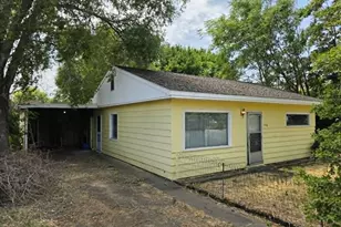 746 Lee St, The Dalles, OR 97058 - Photo 1