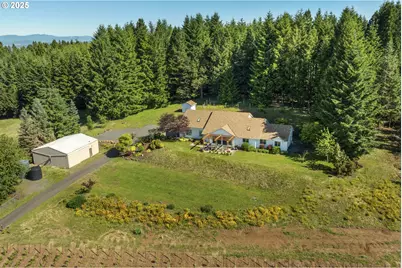 17385 NE Fairview Dr, Dundee, OR 97115 - Photo 1
