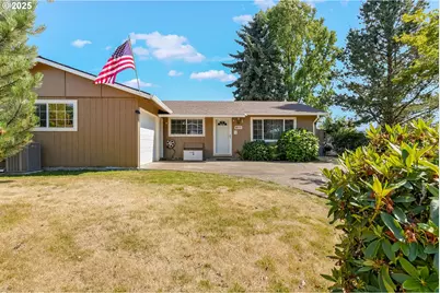 111 NE Gerlinger Ln, Dallas, OR 97338 - Photo 1