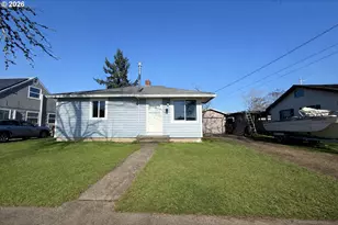 2024 Tualatin St, Saint Helens, OR 97051 - Photo 1