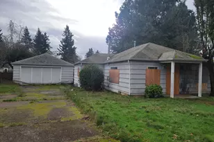11514 SE Alder St, Portland, OR 97216 - Photo 1