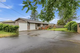 335 N 17th St, Saint Helens, OR 97051 - Photo 1