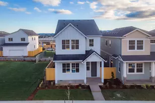 16850 SW Cairn Ln, King City, OR 97140 - Photo 1