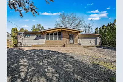 907 SW Halsey St, Troutdale, OR 97060 - Photo 1
