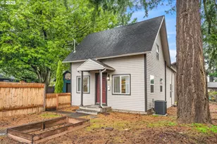 6099 NE Going St, Portland, OR 97218 - Photo 1