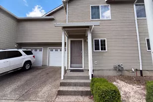 61 SE 171st Ave, Portland, OR 97233 - Photo 1