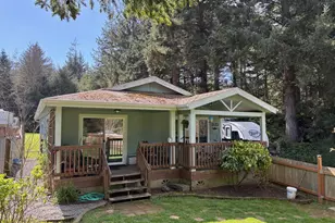 1122 SE 9th St, Bandon, OR 97411 - Photo 1