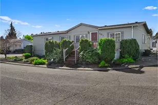 10400 SE Cook Ct, Milwaukie, OR 97222 - Photo 1