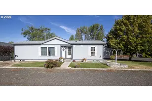 10704 White Birch Ln, Island City, OR 97850 - Photo 1