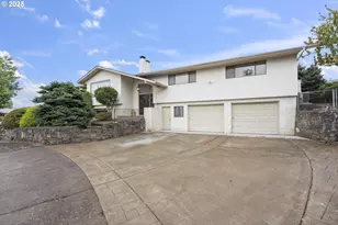 14344 NE Fremont Ct, Portland, OR 97230 - Photo 1