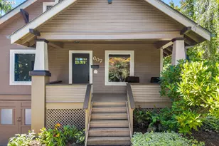607 Cascade Ave, Hood River, OR 97031 - Photo 1