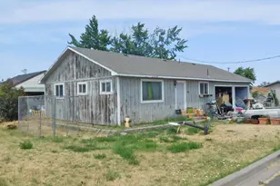 1103 Parallel St, Milton-Freewater, OR 97862 - Photo 1