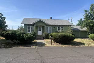103 NW 10th Ave, Milton-Freewater, OR 97862 - Photo 1