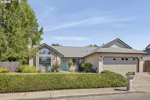 407 Mountainview Ct, Newberg, OR 97132 - Photo 1