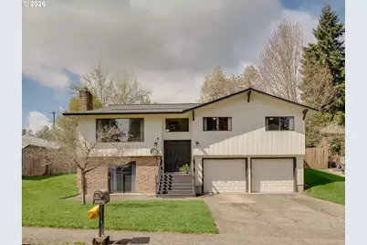 207 NW Ash St, McMinnville, OR 97128 - Photo 1