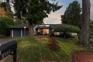 2130 SW Marigold St, Portland, OR 97219 - Photo 1