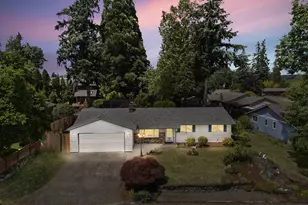1040 NE 12th Pl, Canby, OR 97013 - Photo 1