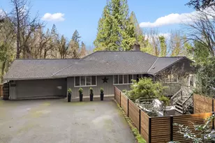 10901 S Riverside Dr, Portland, OR 97219 - Photo 1