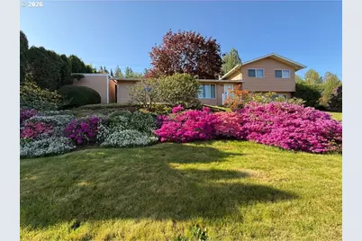 225 SW 4th St, Troutdale, OR 97060 - Photo 1