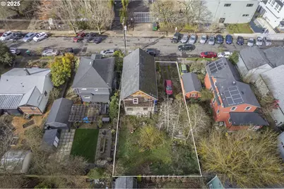 5404 N Maryland Ave, Portland, OR 97217 - Photo 1