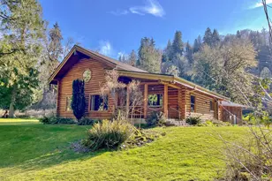 831 Bates Rd, Kalama, WA 98625 - Photo 1