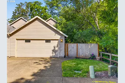 19332 Silverfox Pkwy, Oregon City, OR 97045 - Photo 1