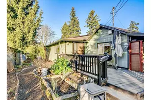 11821 SE Yamhill St, Portland, OR 97216 - Photo 1