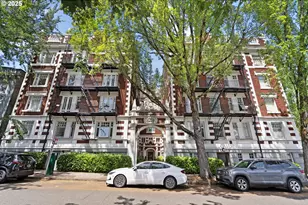 1811 NW Couch St, Portland, OR 97209 - Photo 1
