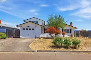 395 Park Ln, Harrisburg, OR 97446 - Photo 1