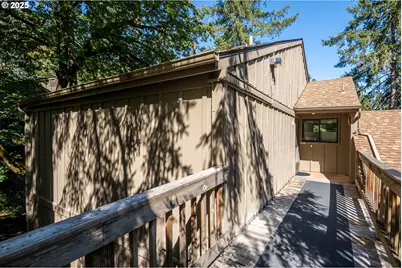 409 Stonewood Dr, Eugene, OR 97405 - Photo 1