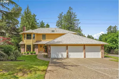 6401 SW Dolph Dr, Portland, OR 97219 - Photo 1