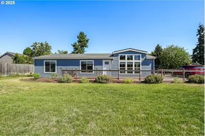 421 Leroy Ave, Molalla, OR 97038 - Photo 1