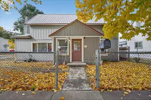 2615 1st St, Baker City, OR 97814 - Photo 1