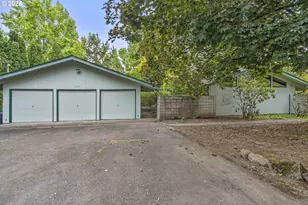 7175 SW 68th Ave, Portland, OR 97223 - Photo 1