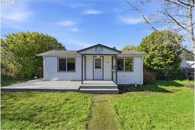 856 Augustine Ave, Coos Bay, OR 97420 - Photo 1