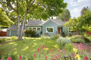 942 Fairway Dr, Eugene, OR 97404 - Photo 1